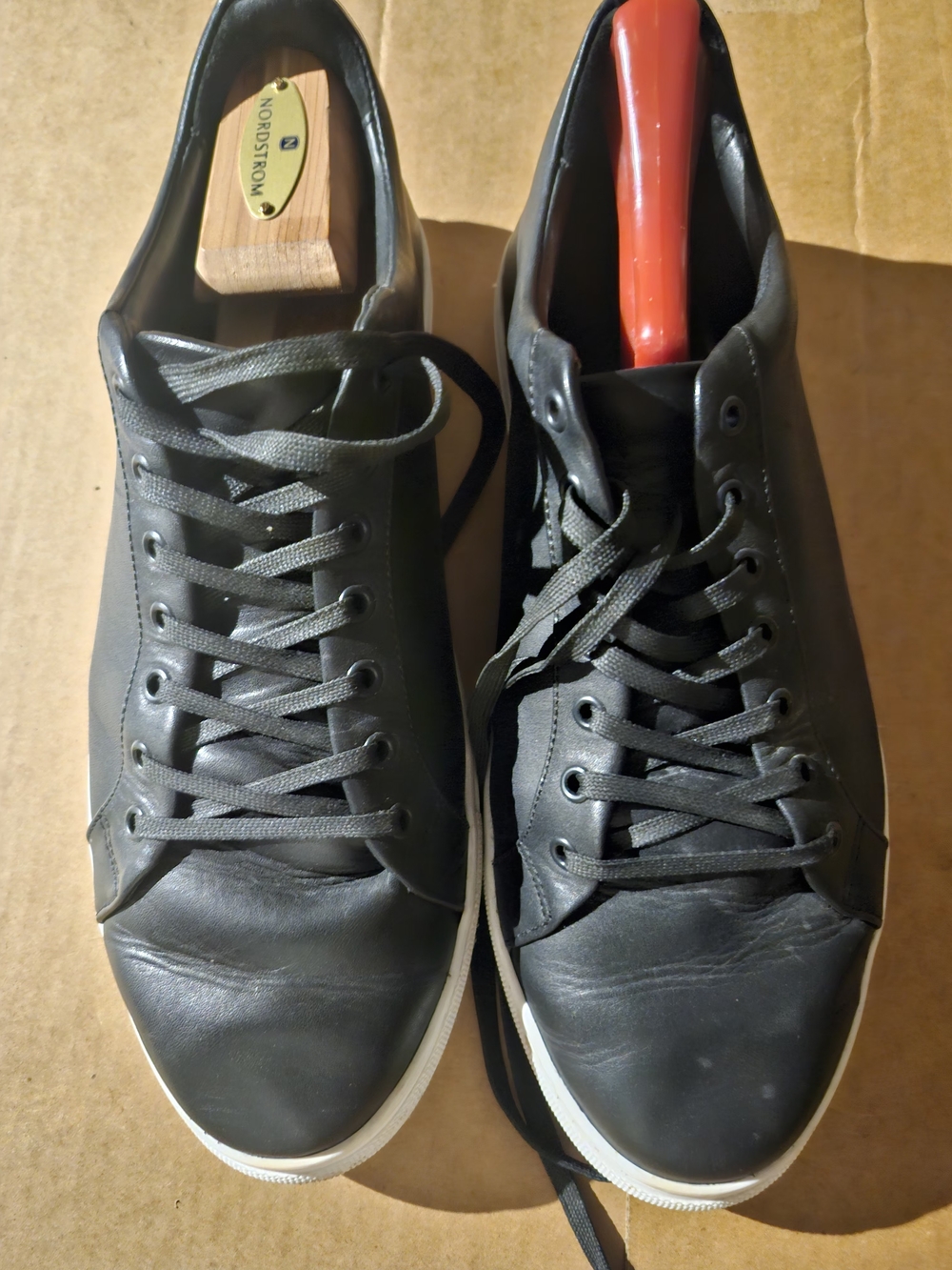 Thursdays mens 11 used flash ( darker )